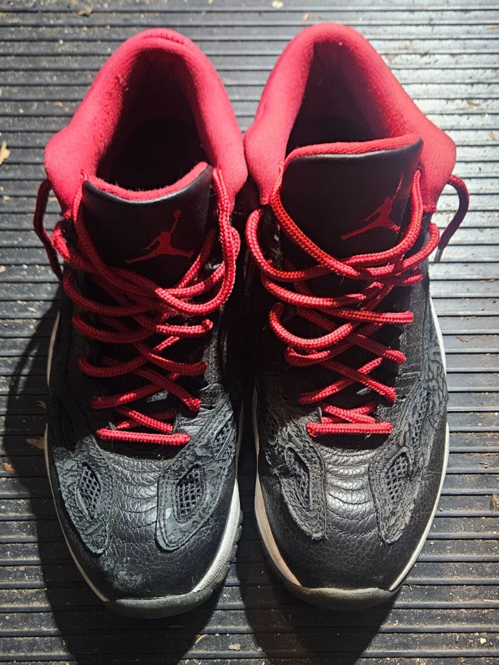 Nike Air Jordan 11 Ie Retro Low Bred